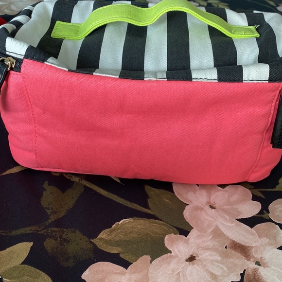 Victoria’s Secret Travel Bag - Picture 3 of 7